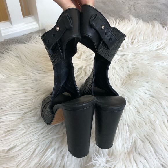 SOLDVince Addie Stamped Croc Peep-Toe Bootie Heels - Picture 5 of 8